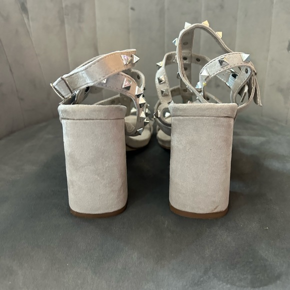 COPY - ShuShop Huici Heels - Size 6.5 - Grey Suede - Picture 4 of 7